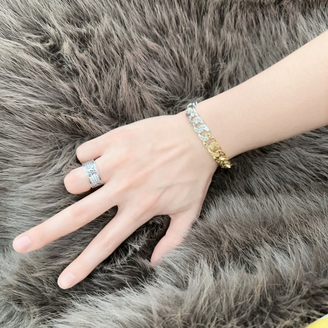 Louis Vuitton Luxury Bracelet | Timeless Design & Boutique-Grade Quality 95