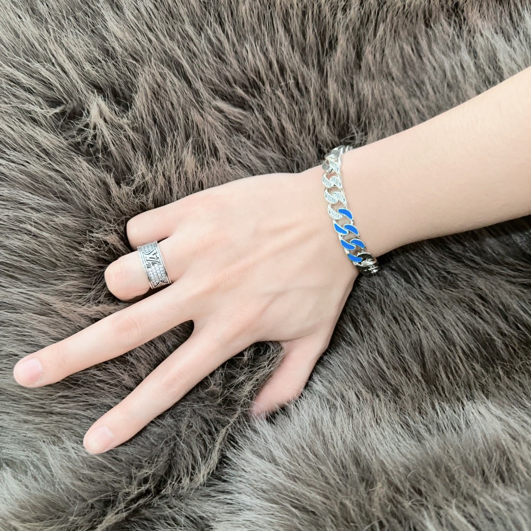 Louis Vuitton Luxury Bracelet | Timeless Design & Boutique-Grade Quality 98