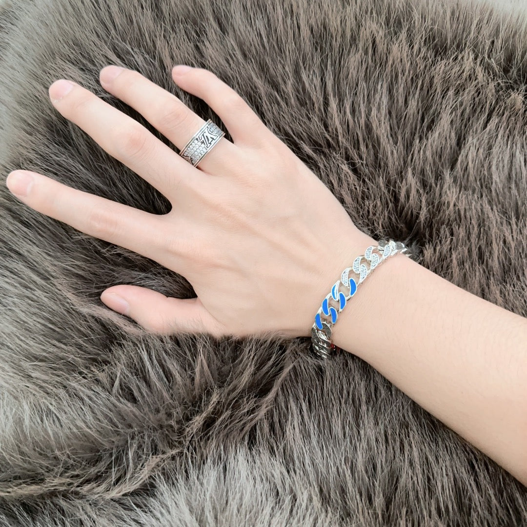 Louis Vuitton Luxury Bracelet | Timeless Design & Boutique-Grade Quality 98
