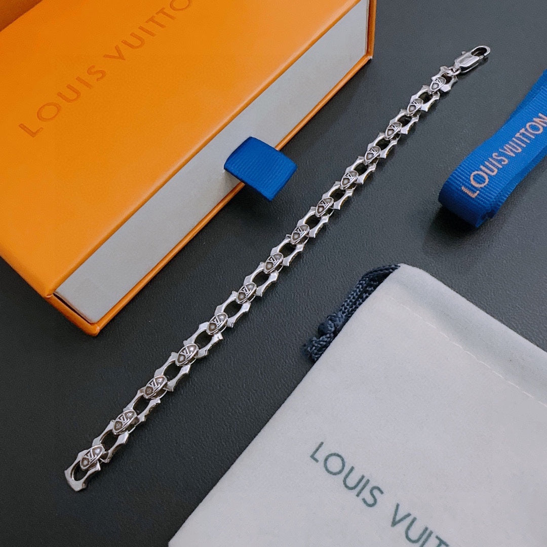 Louis Vuitton Luxury Bracelet | Timeless Design & Boutique-Grade Quality 100