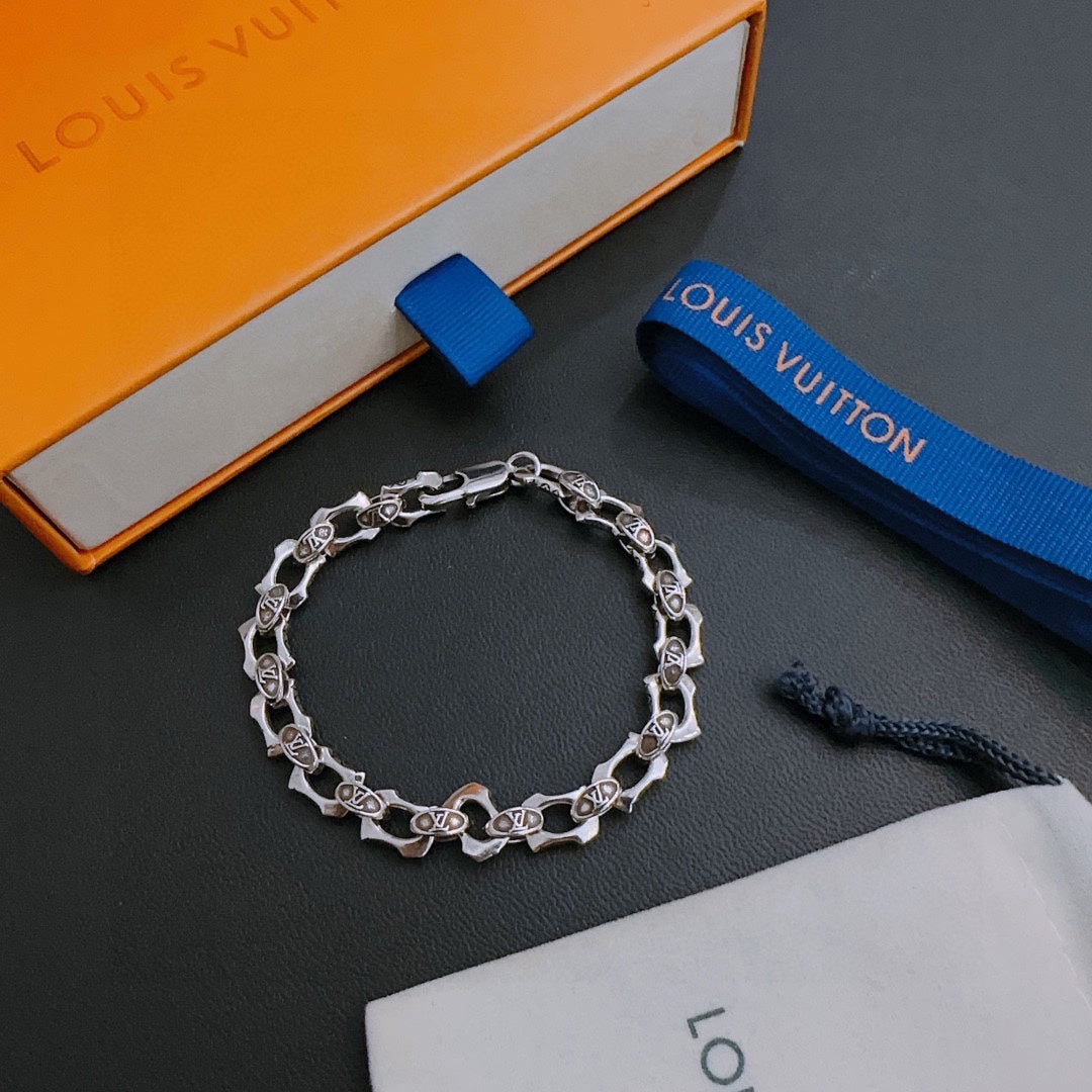 Louis Vuitton Luxury Bracelet | Timeless Design & Boutique-Grade Quality 100