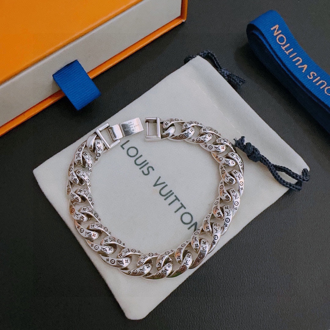 Louis Vuitton Luxury Bracelet | Timeless Design & Boutique-Grade Quality 105