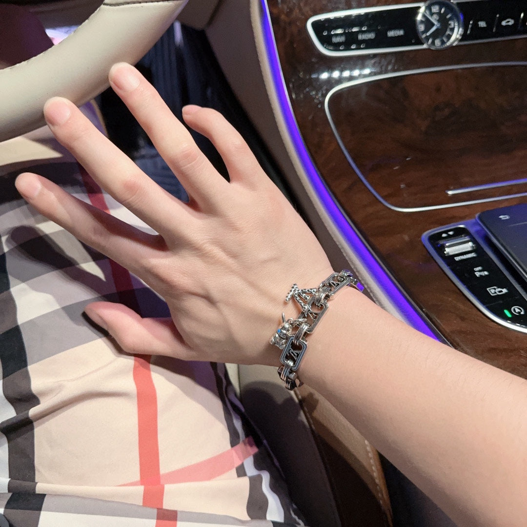 Louis Vuitton Luxury Bracelet | Timeless Design & Boutique-Grade Quality 108