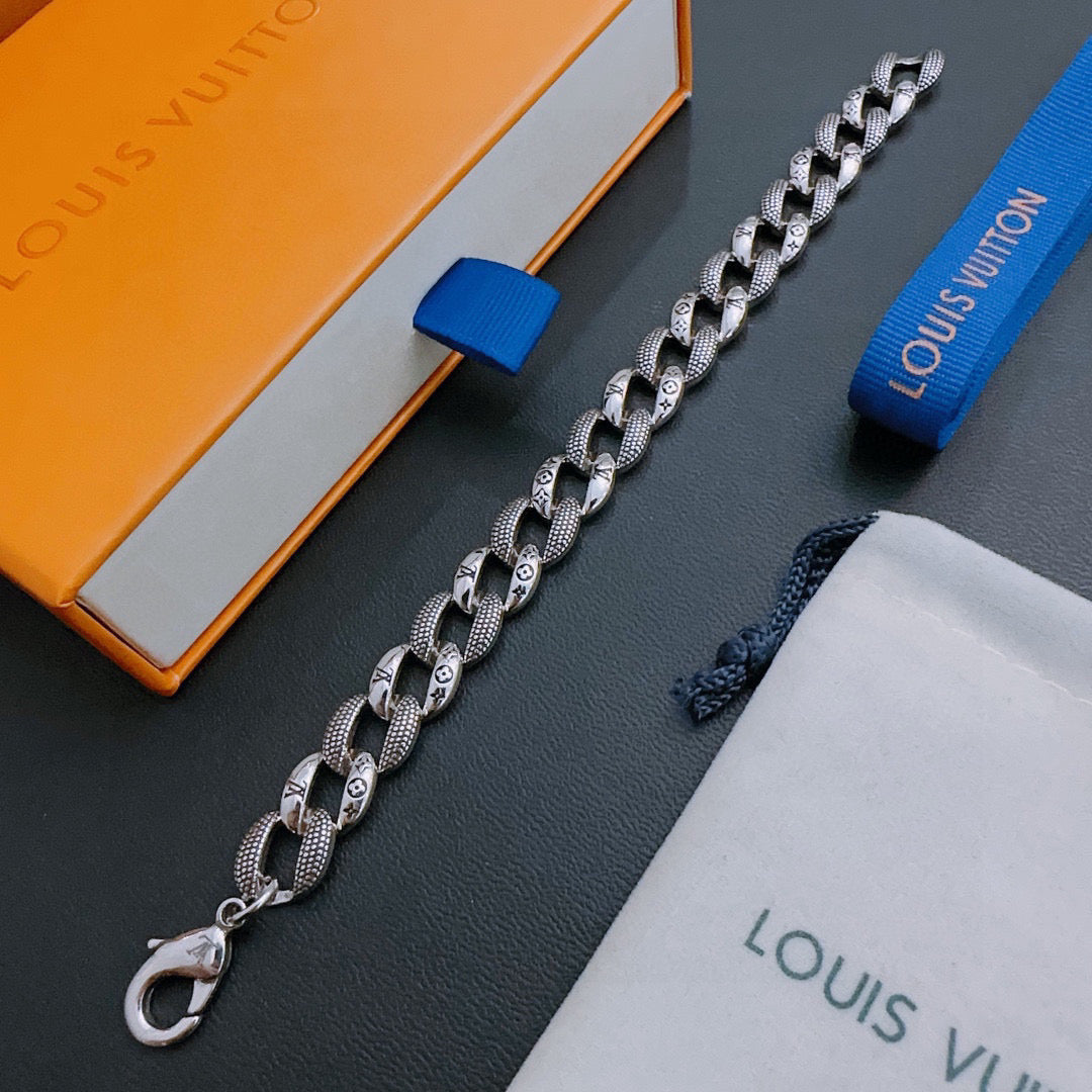 Louis Vuitton Luxury Bracelet | Timeless Design & Boutique-Grade Quality 113