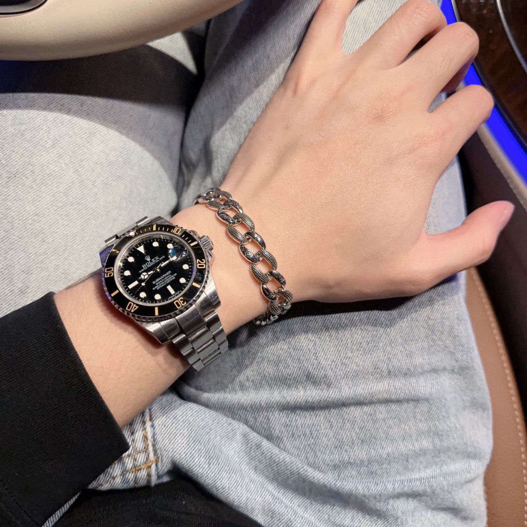 Louis Vuitton Luxury Bracelet | Timeless Design & Boutique-Grade Quality 113