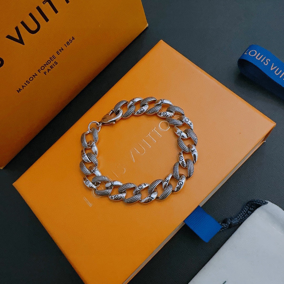 Louis Vuitton Luxury Bracelet | Timeless Design & Boutique-Grade Quality 113