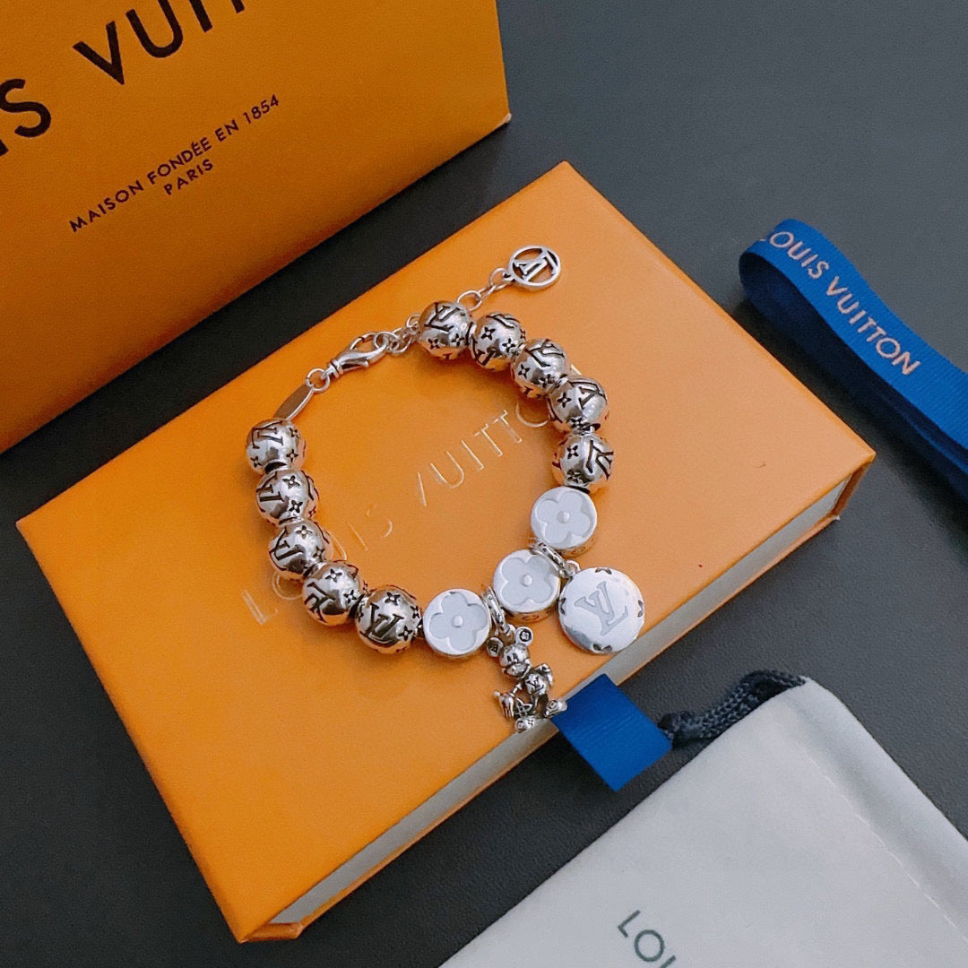 Louis Vuitton Luxury Bracelet | Timeless Design & Boutique-Grade Quality 114