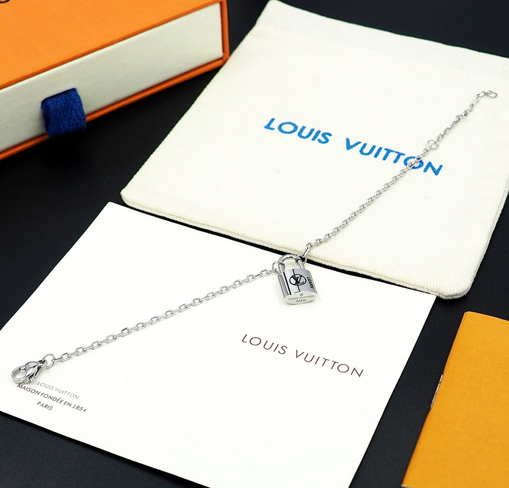 Louis Vuitton Luxury Bracelet | Timeless Design & Boutique-Grade Quality 115