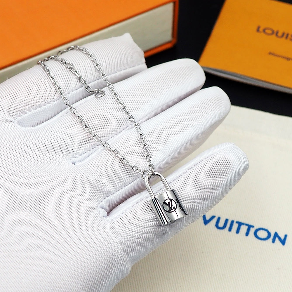 Louis Vuitton Luxury Bracelet | Timeless Design & Boutique-Grade Quality 115