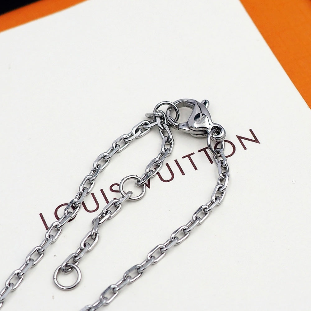 Louis Vuitton Luxury Bracelet | Timeless Design & Boutique-Grade Quality 115