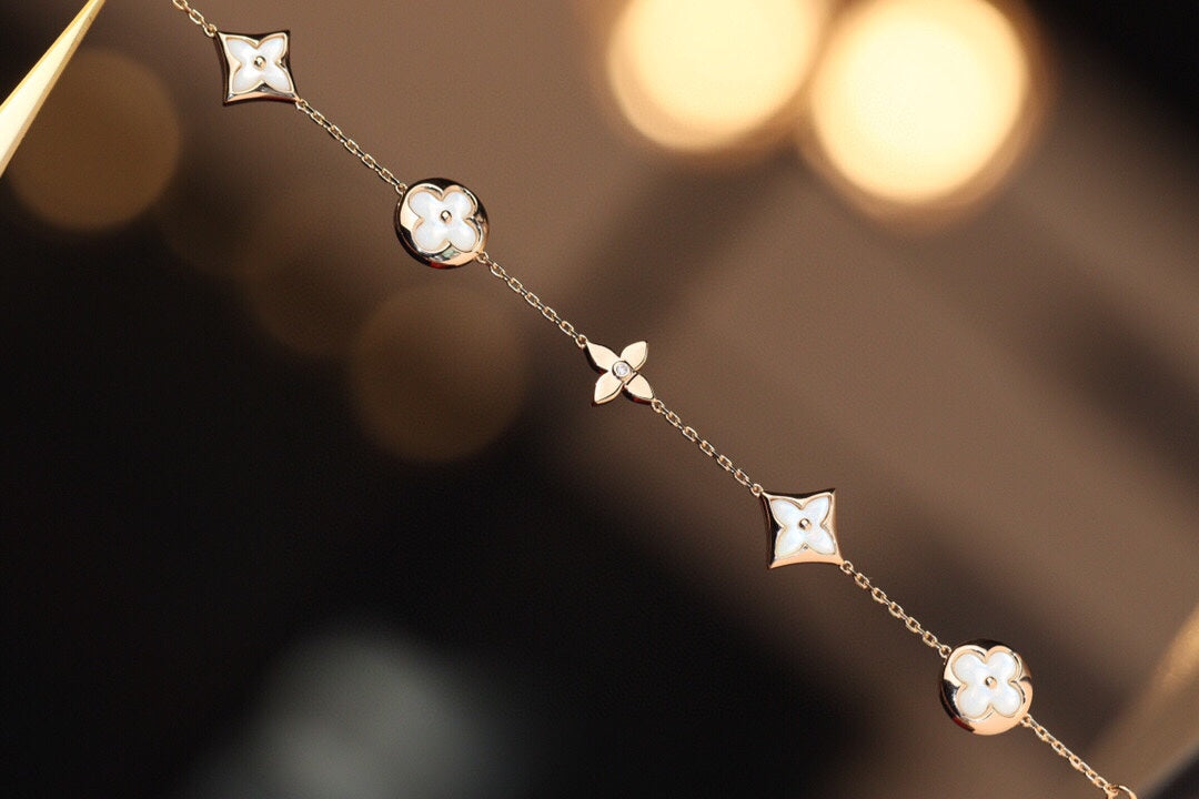 Louis Vuitton Luxury Bracelet | Timeless Design & Boutique-Grade Quality 116