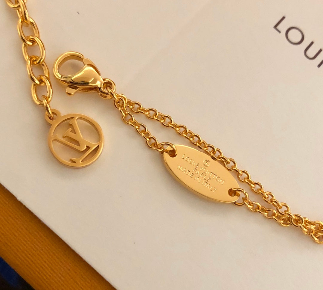 Louis Vuitton Luxury Bracelet | Timeless Design & Boutique-Grade Quality 121
