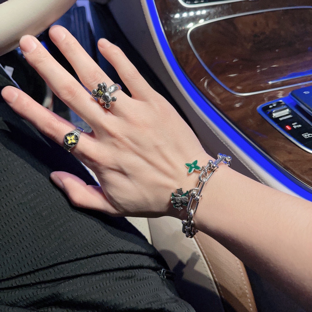 Louis Vuitton Luxury Bracelet | Timeless Design & Boutique-Grade Quality 124