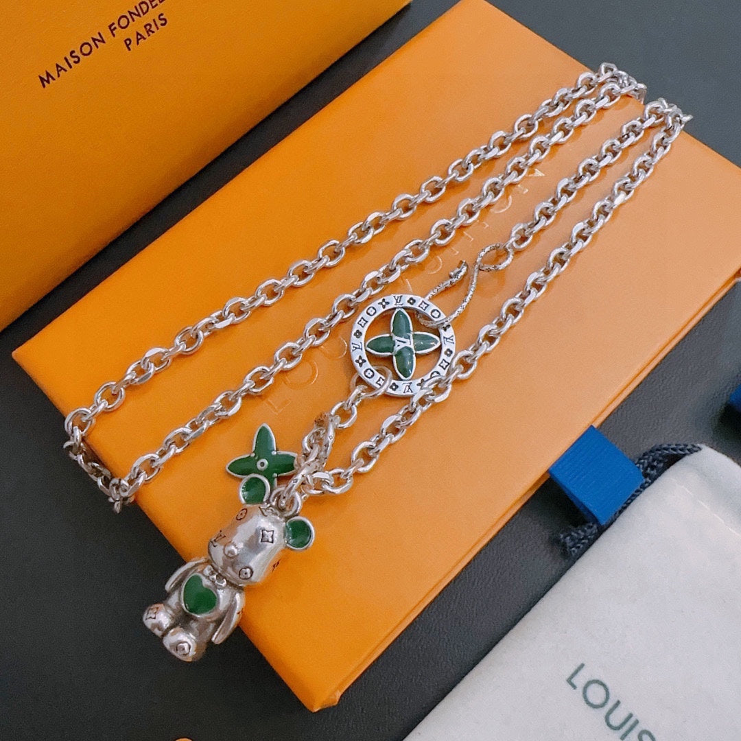 Louis Vuitton Luxury Necklace | Iconic Elegance & Boutique-Grade Quality 01