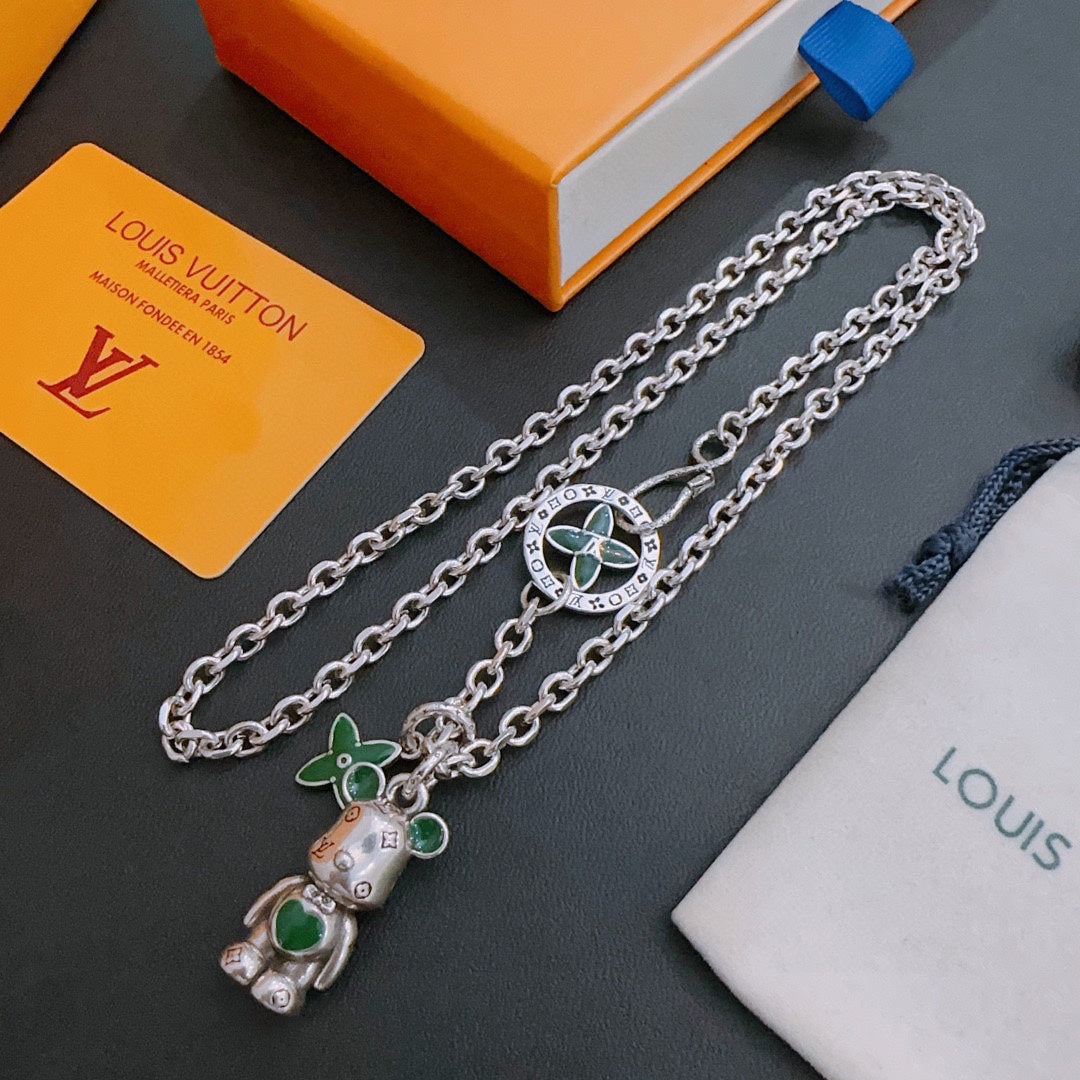 Louis Vuitton Luxury Necklace | Iconic Elegance & Boutique-Grade Quality 01