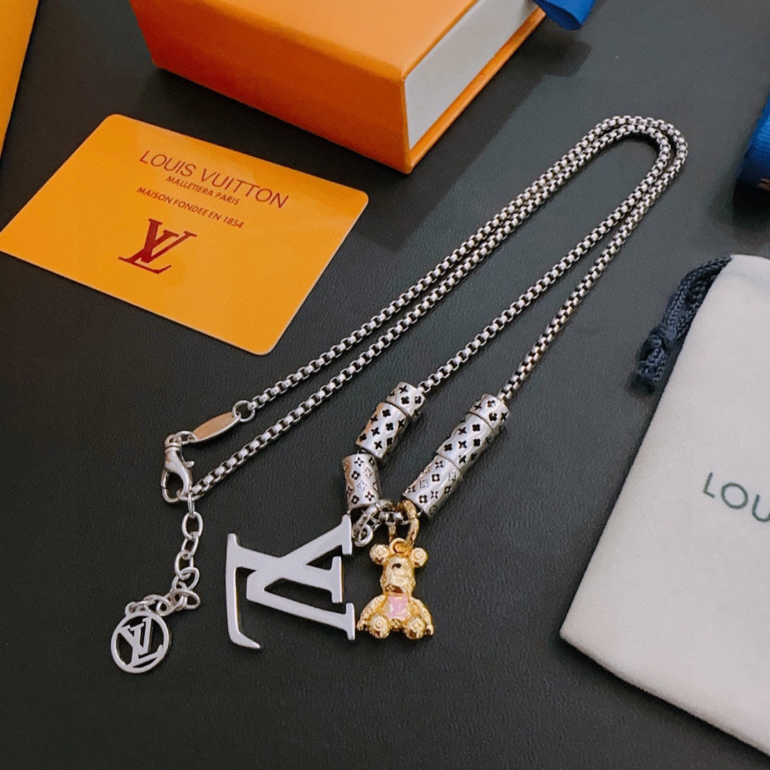 Louis Vuitton Luxury Necklace | Iconic Elegance & Boutique-Grade Quality 02