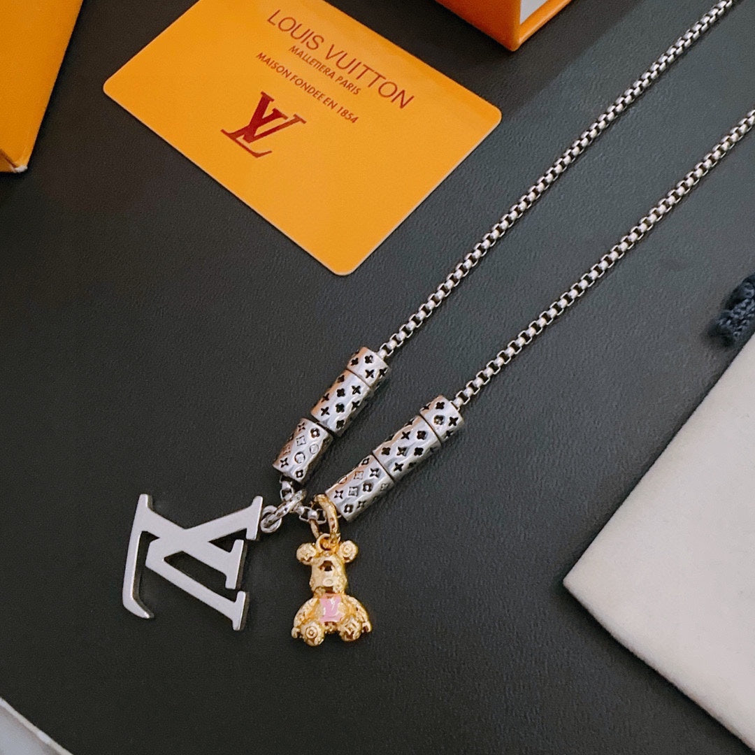 Louis Vuitton Luxury Necklace | Iconic Elegance & Boutique-Grade Quality 02