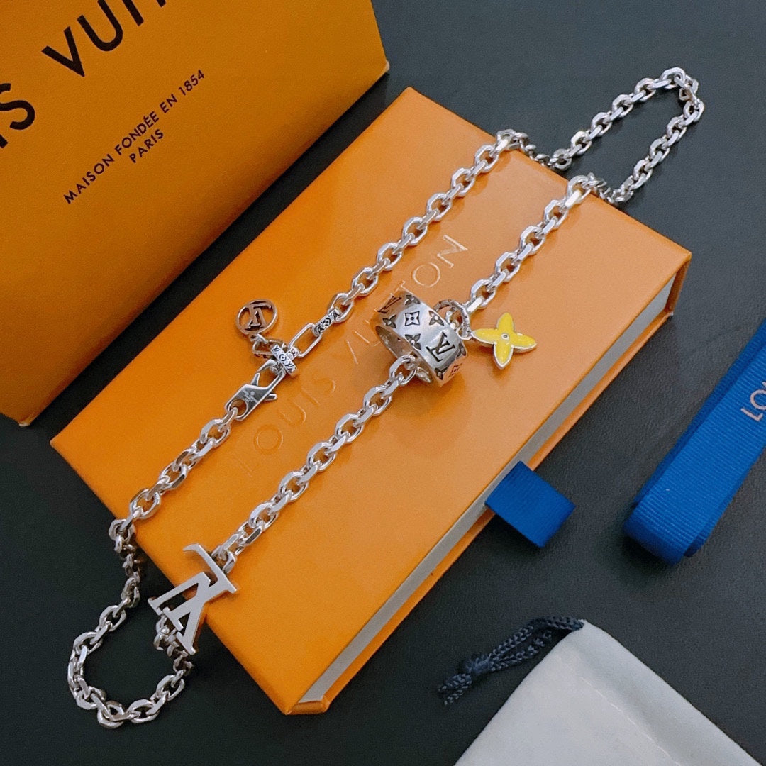 Louis Vuitton Luxury Necklace | Iconic Elegance & Boutique-Grade Quality 03