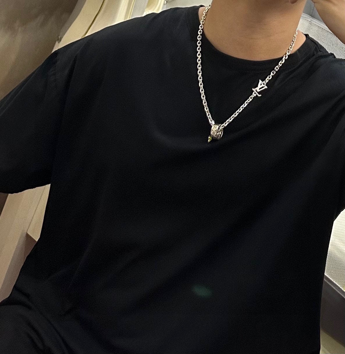 Louis Vuitton Luxury Necklace | Iconic Elegance & Boutique-Grade Quality 03