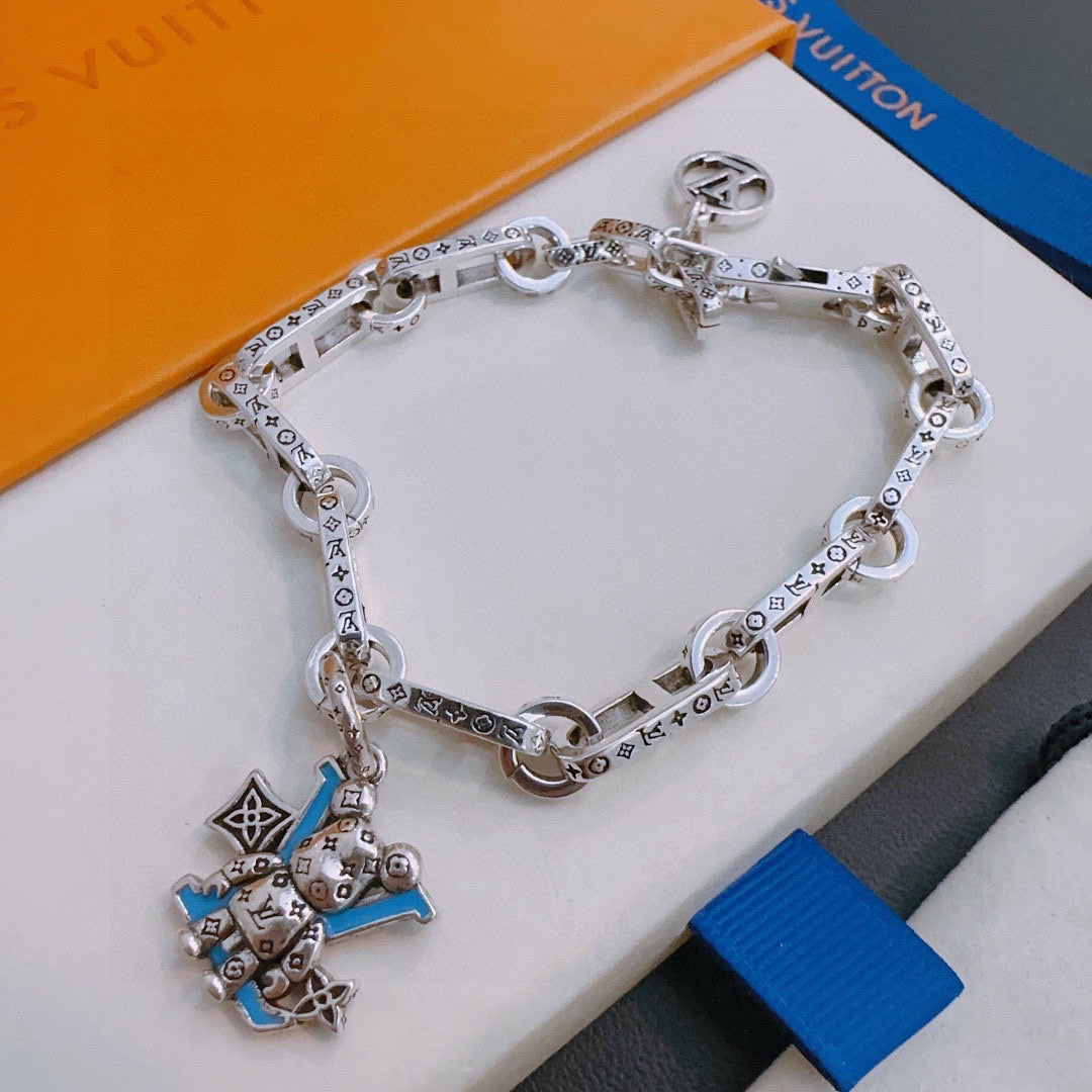 Louis Vuitton Luxury Bracelet | Timeless Design & Boutique-Grade Quality 135