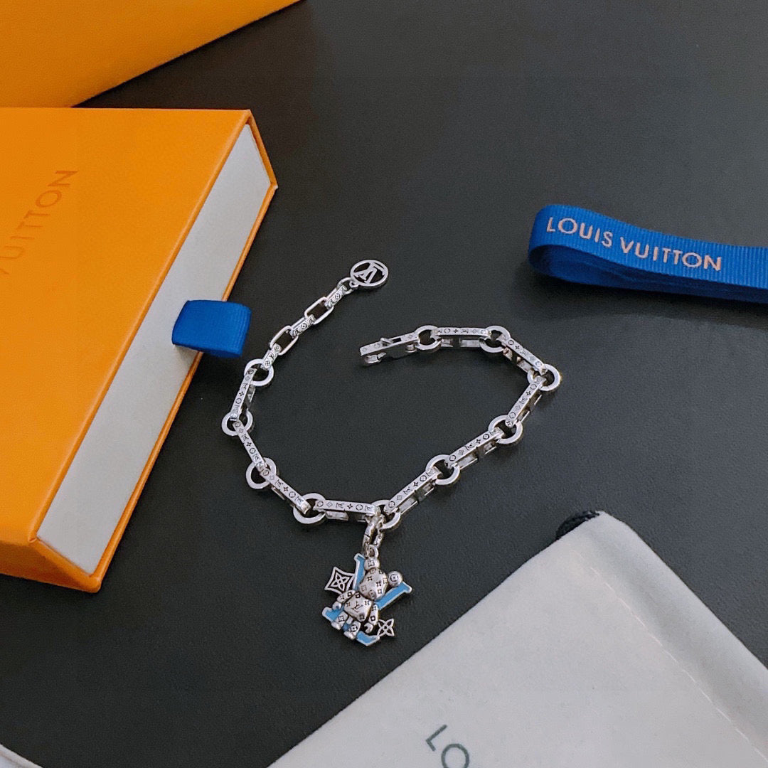 Louis Vuitton Luxury Bracelet | Timeless Design & Boutique-Grade Quality 135