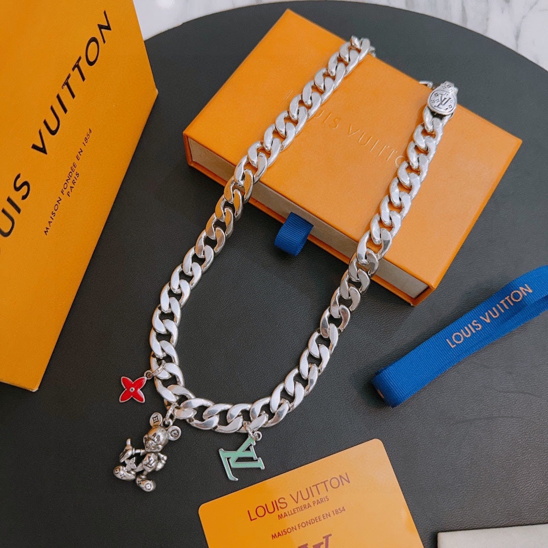 Louis Vuitton Luxury Necklace | Iconic Elegance & Boutique-Grade Quality 04