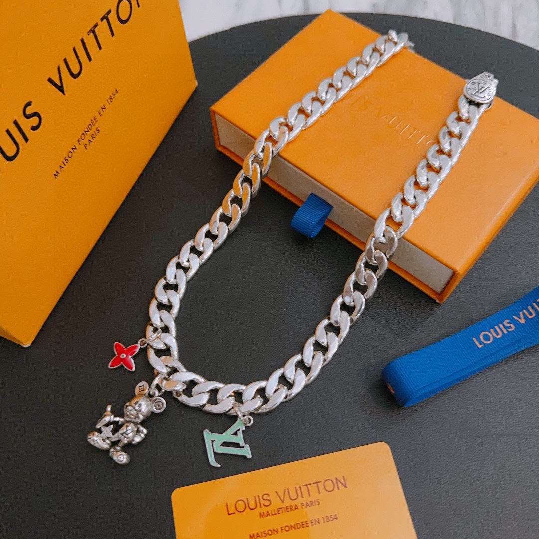 Louis Vuitton Luxury Necklace | Iconic Elegance & Boutique-Grade Quality 04