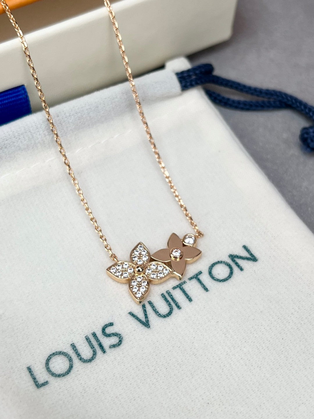 Louis Vuitton Luxury Necklace | Iconic Elegance & Boutique-Grade Quality 05