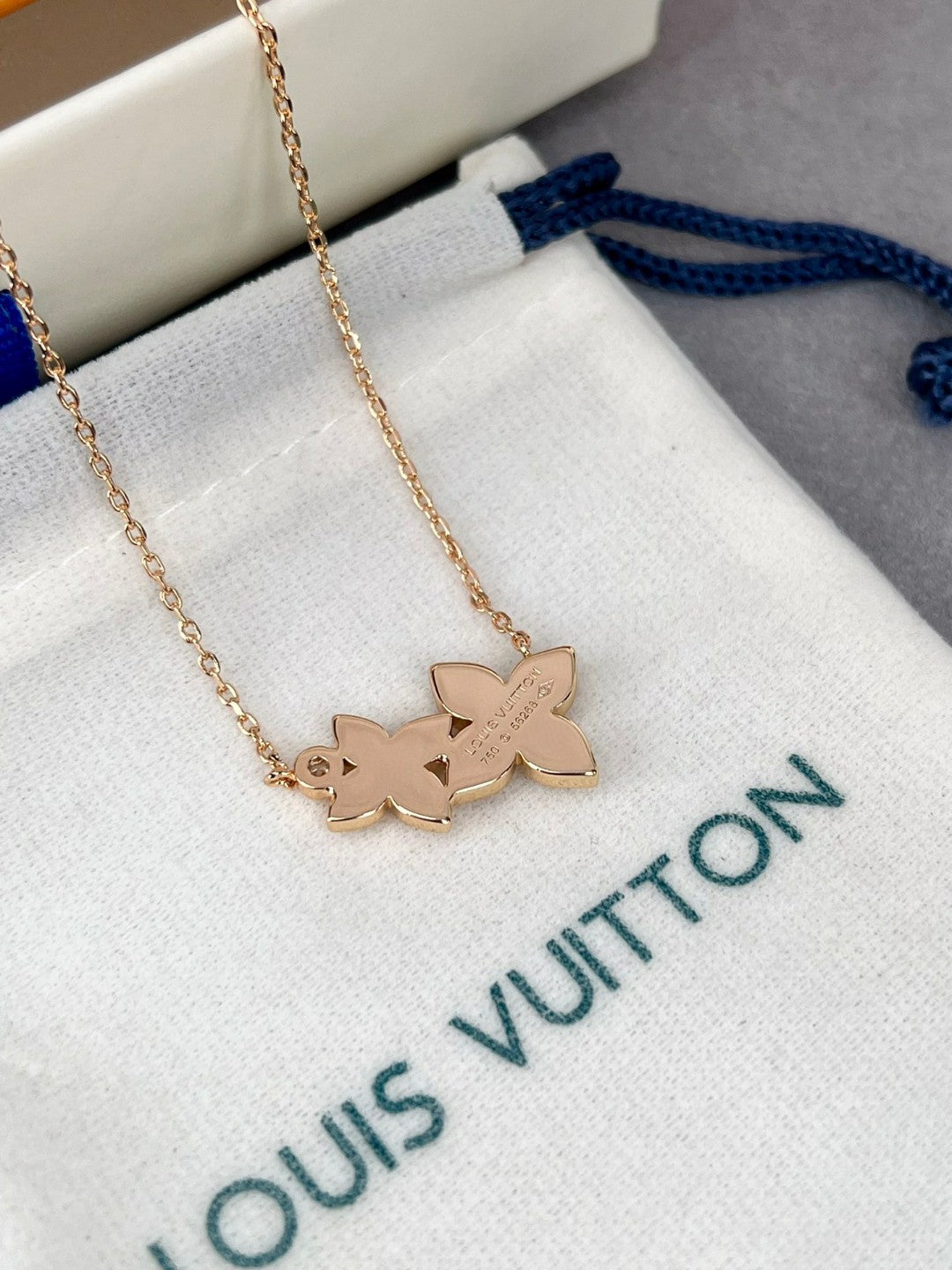 Louis Vuitton Luxury Necklace | Iconic Elegance & Boutique-Grade Quality 05