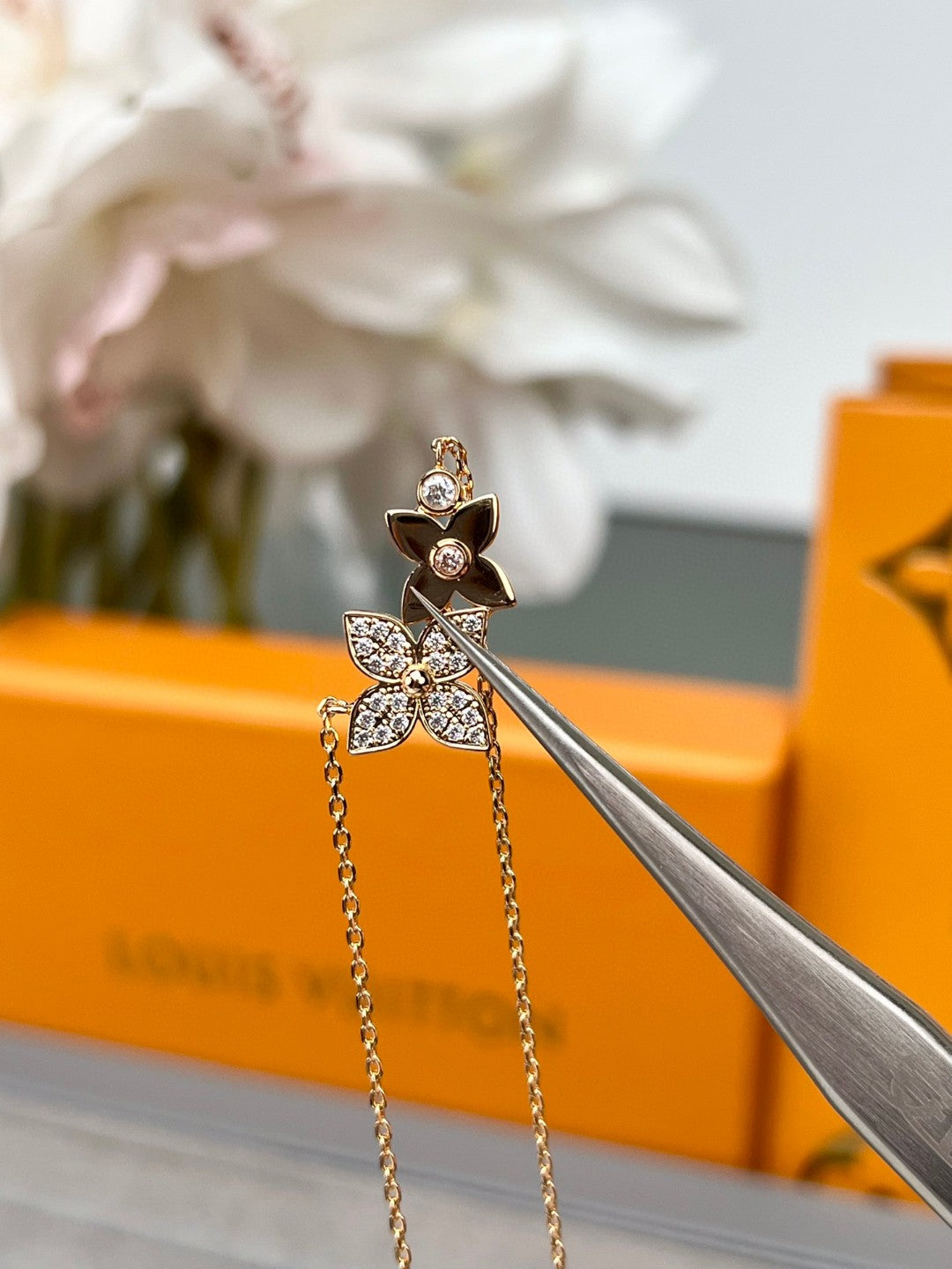 Louis Vuitton Luxury Necklace | Iconic Elegance & Boutique-Grade Quality 05