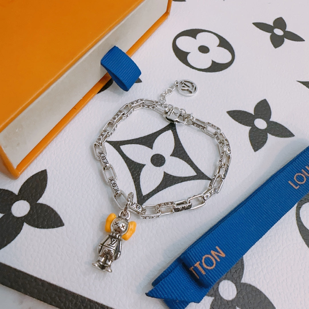 Louis Vuitton Luxury Necklace | Iconic Elegance & Boutique-Grade Quality 06