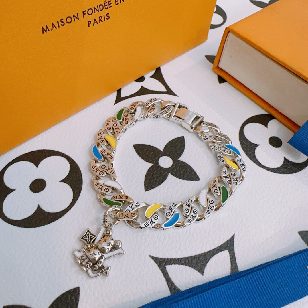 Louis Vuitton Luxury Necklace | Iconic Elegance & Boutique-Grade Quality 08
