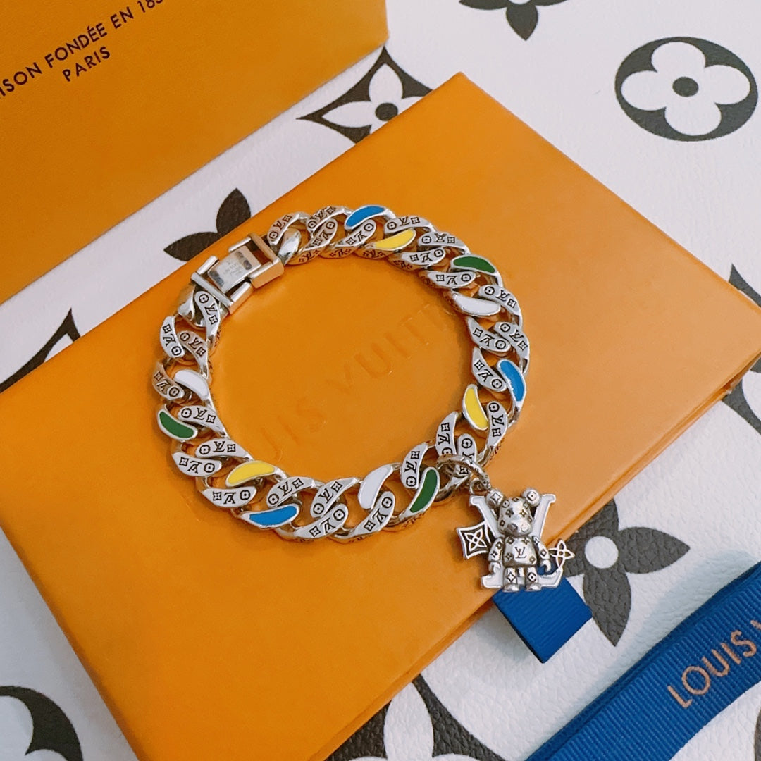 Louis Vuitton Luxury Necklace | Iconic Elegance & Boutique-Grade Quality 08