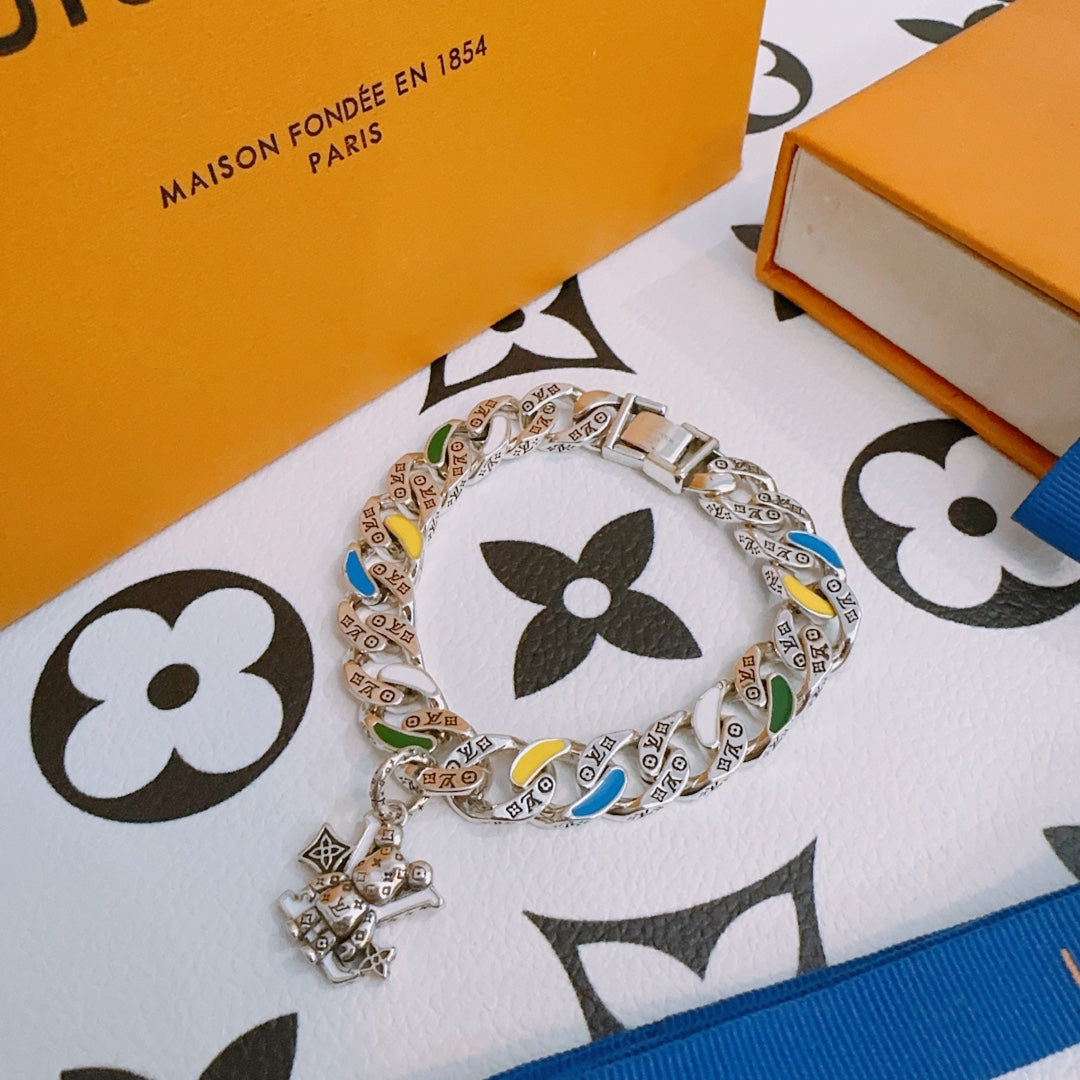Louis Vuitton Luxury Necklace | Iconic Elegance & Boutique-Grade Quality 08