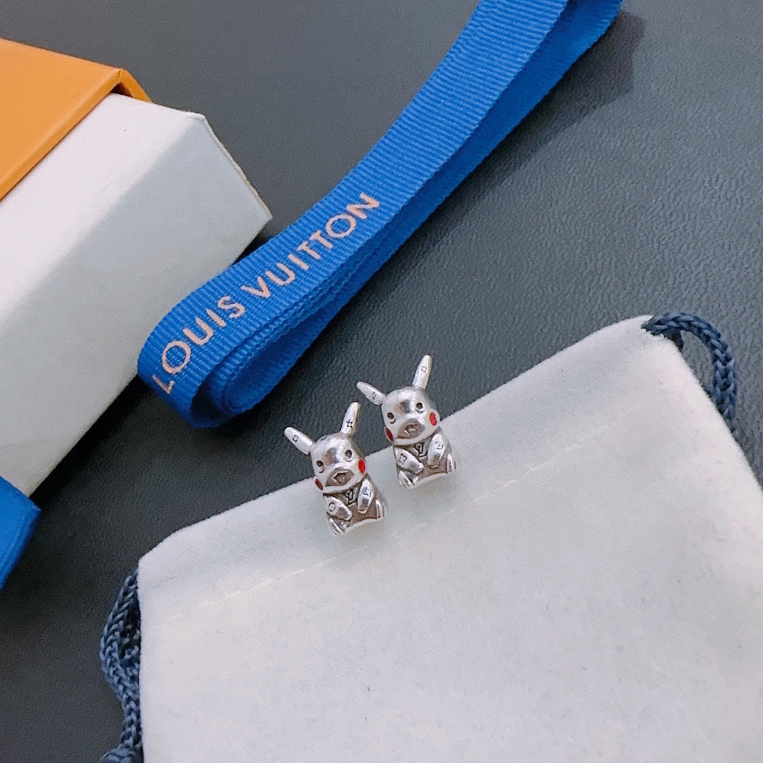 Louis Vuitton Luxury Earrings | Iconic Elegance & Boutique-Grade Quality 01