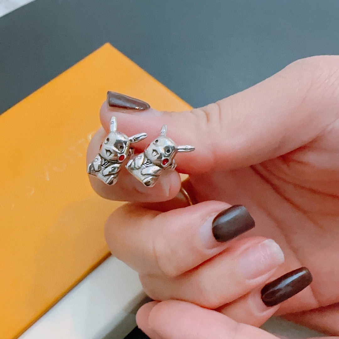 Louis Vuitton Luxury Earrings | Iconic Elegance & Boutique-Grade Quality 01