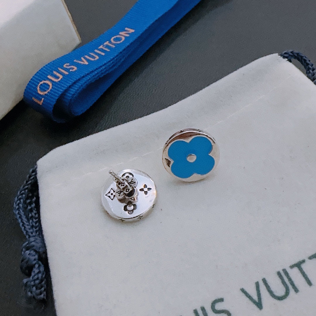 Louis Vuitton Luxury Earrings | Iconic Elegance & Boutique-Grade Quality 02