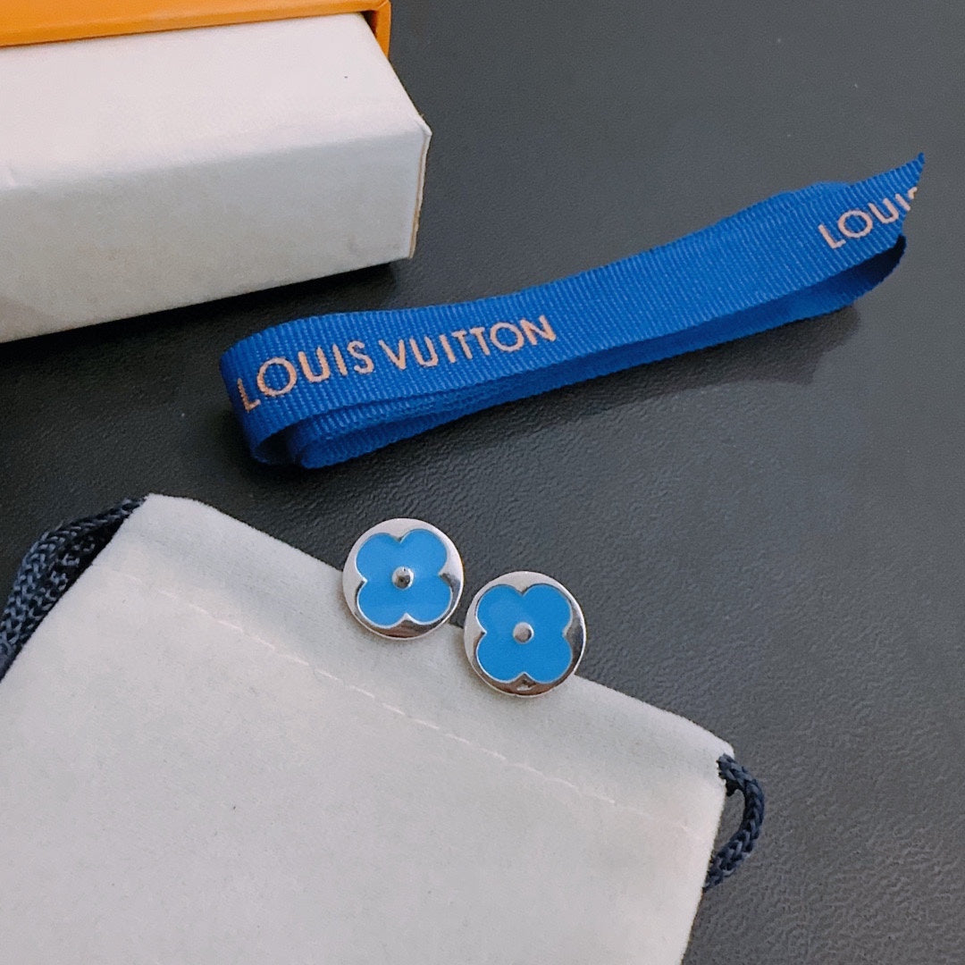 Louis Vuitton Luxury Earrings | Iconic Elegance & Boutique-Grade Quality 02