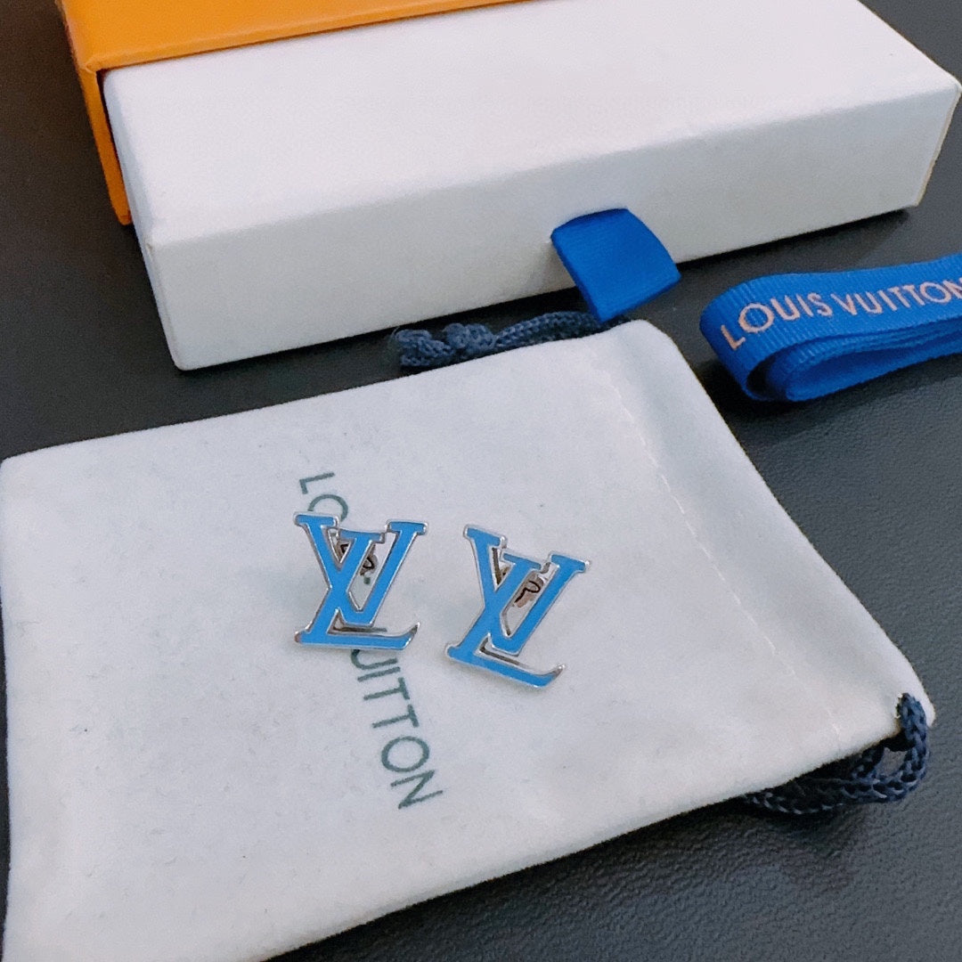 Louis Vuitton Luxury Earrings | Iconic Elegance & Boutique-Grade Quality 04