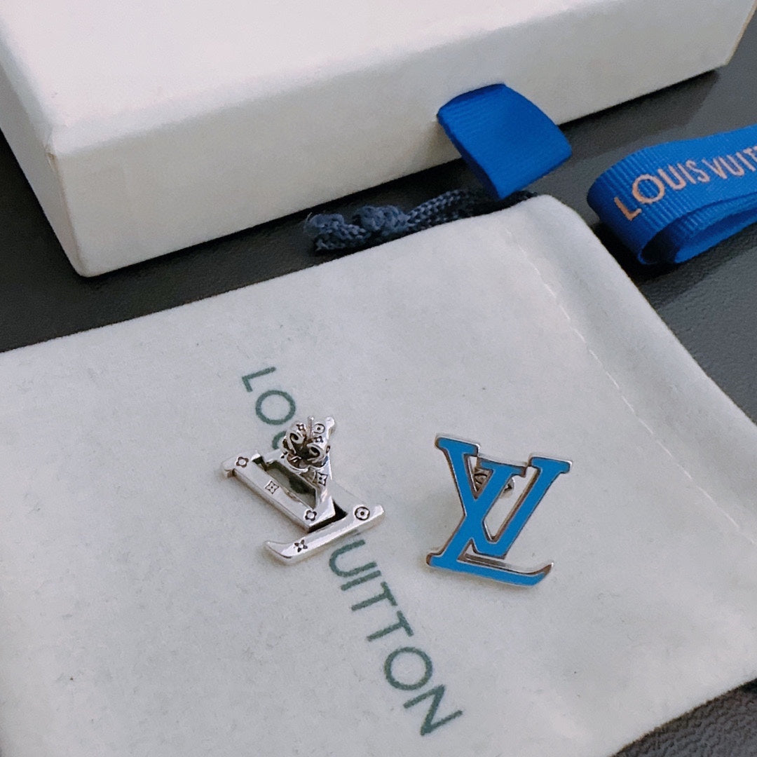 Louis Vuitton Luxury Earrings | Iconic Elegance & Boutique-Grade Quality 04