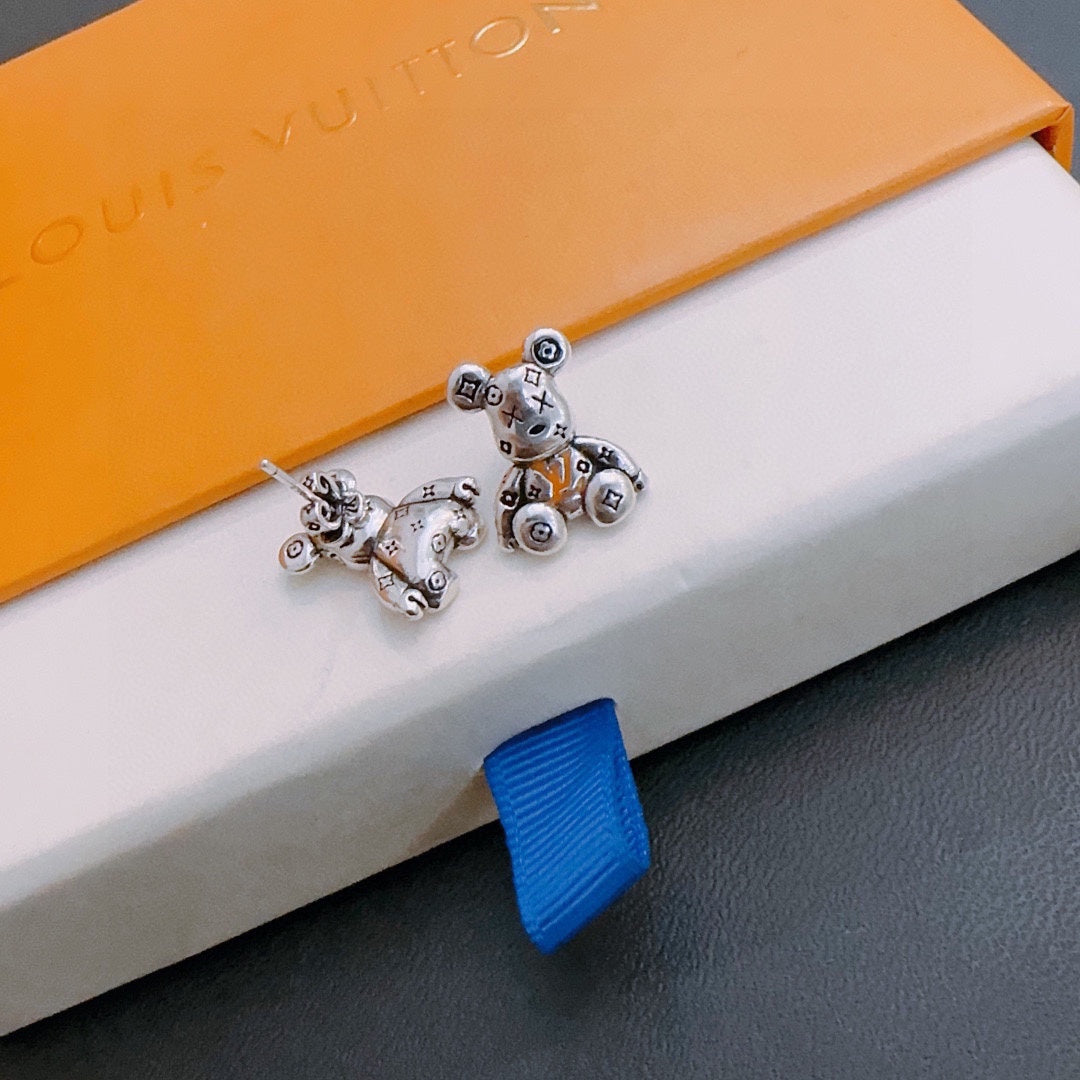 Louis Vuitton Luxury Earrings | Iconic Elegance & Boutique-Grade Quality 06