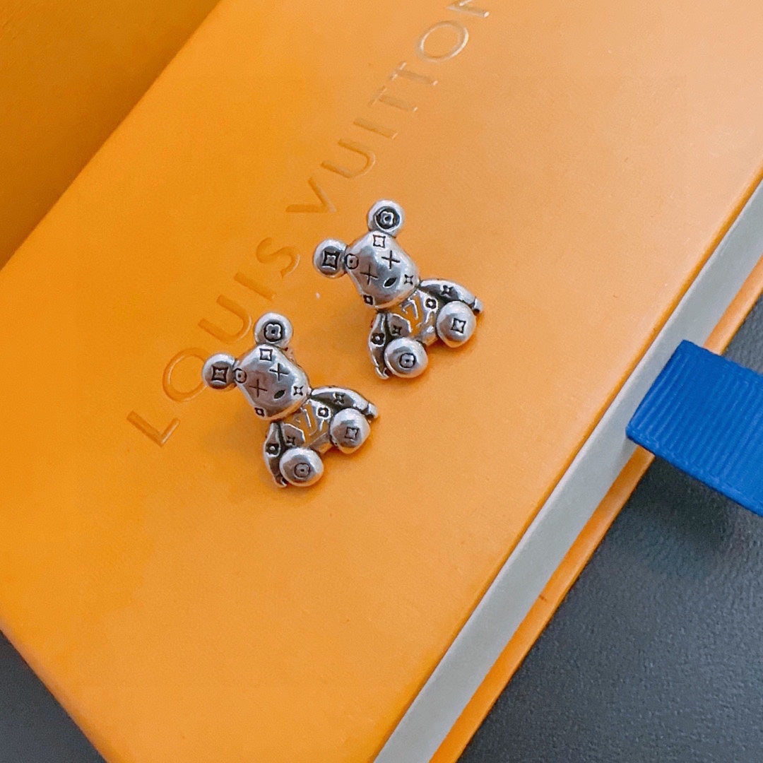 Louis Vuitton Luxury Earrings | Iconic Elegance & Boutique-Grade Quality 06