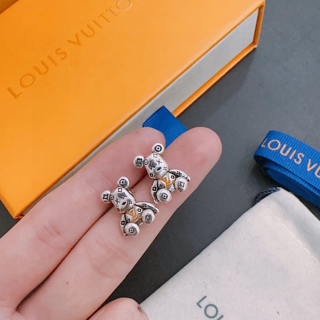 Louis Vuitton Luxury Earrings | Iconic Elegance & Boutique-Grade Quality 06