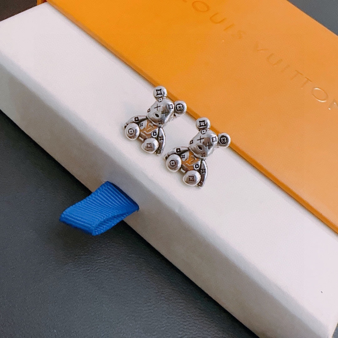Louis Vuitton Luxury Earrings | Iconic Elegance & Boutique-Grade Quality 06