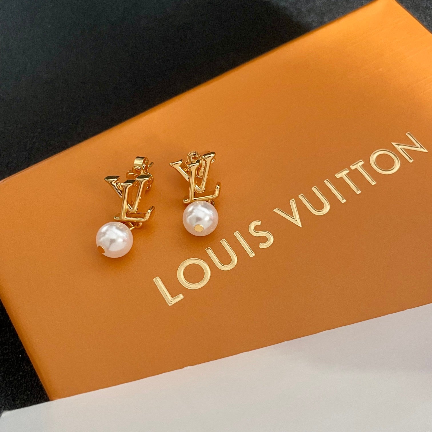Louis Vuitton Luxury Earrings | Iconic Elegance & Boutique-Grade Quality 07