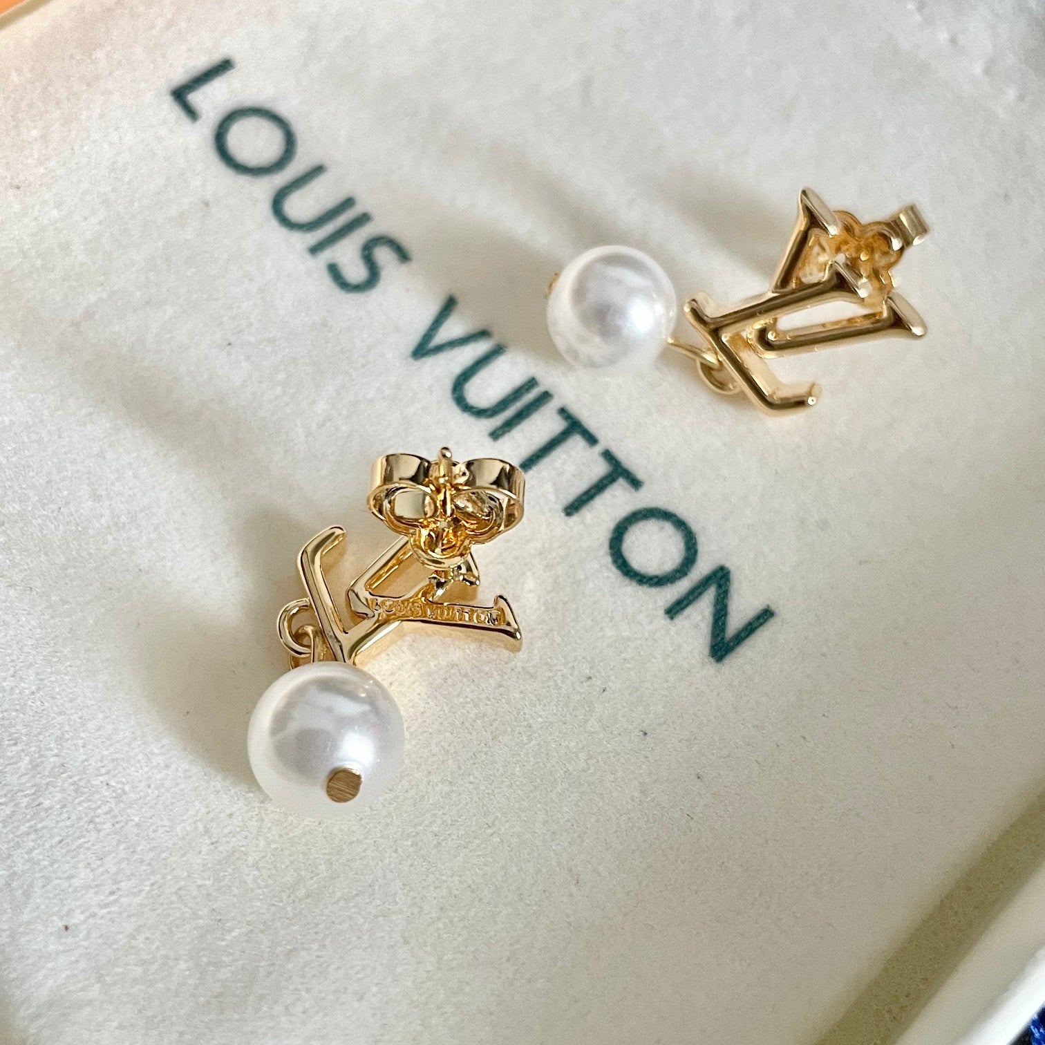 Louis Vuitton Luxury Earrings | Iconic Elegance & Boutique-Grade Quality 07