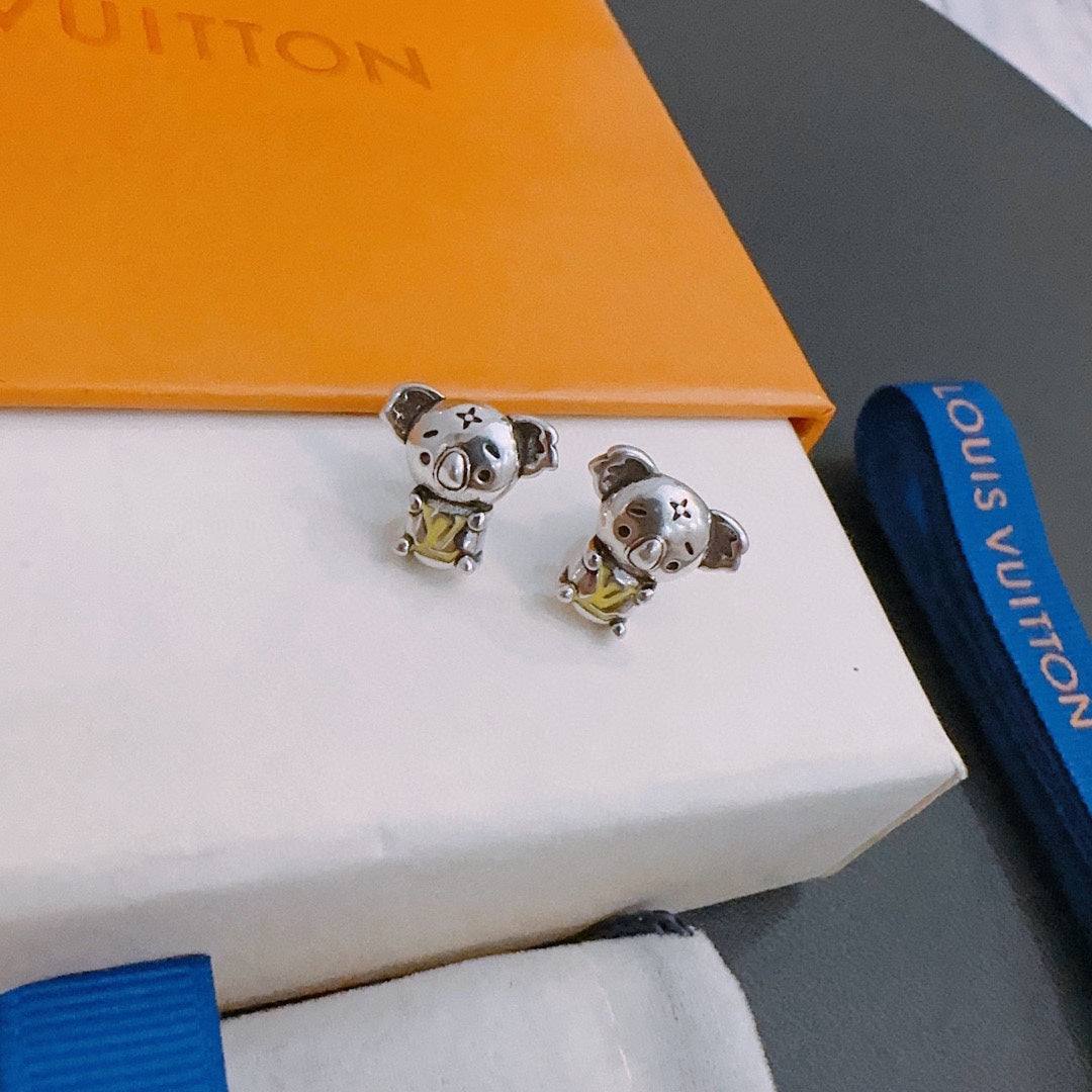Louis Vuitton Luxury Earrings | Iconic Elegance & Boutique-Grade Quality 08