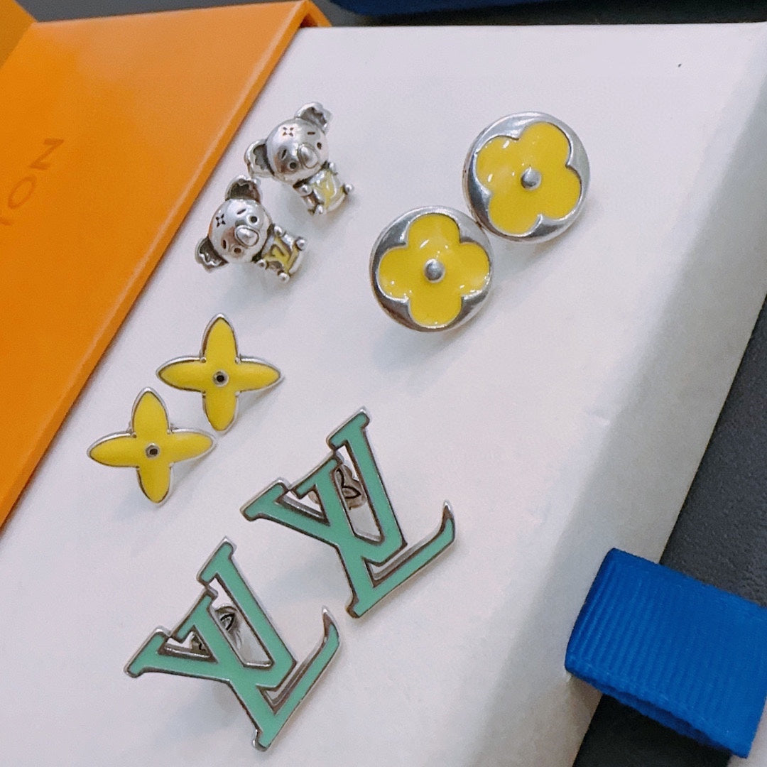 Louis Vuitton Luxury Earrings | Iconic Elegance & Boutique-Grade Quality 09