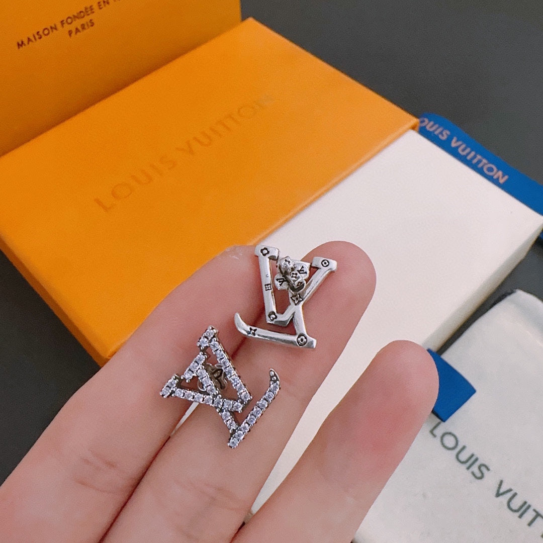 Louis Vuitton Luxury Earrings | Iconic Elegance & Boutique-Grade Quality 14