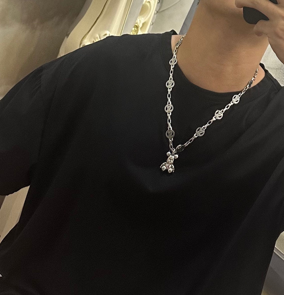 Louis Vuitton Luxury Necklace | Iconic Elegance & Boutique-Grade Quality 23